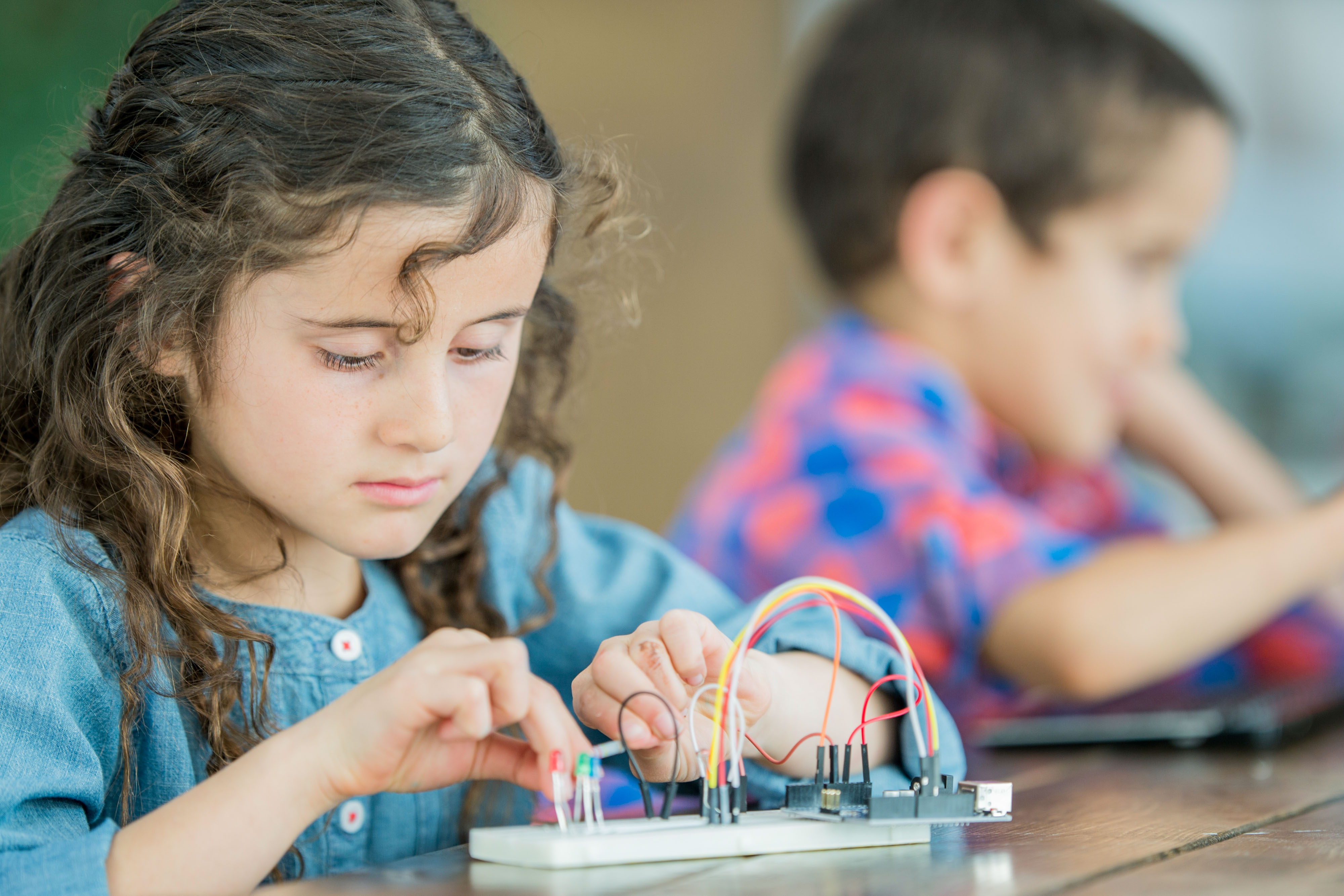 Revealed: The Shocking Truth About Hot Glue And Electricity
